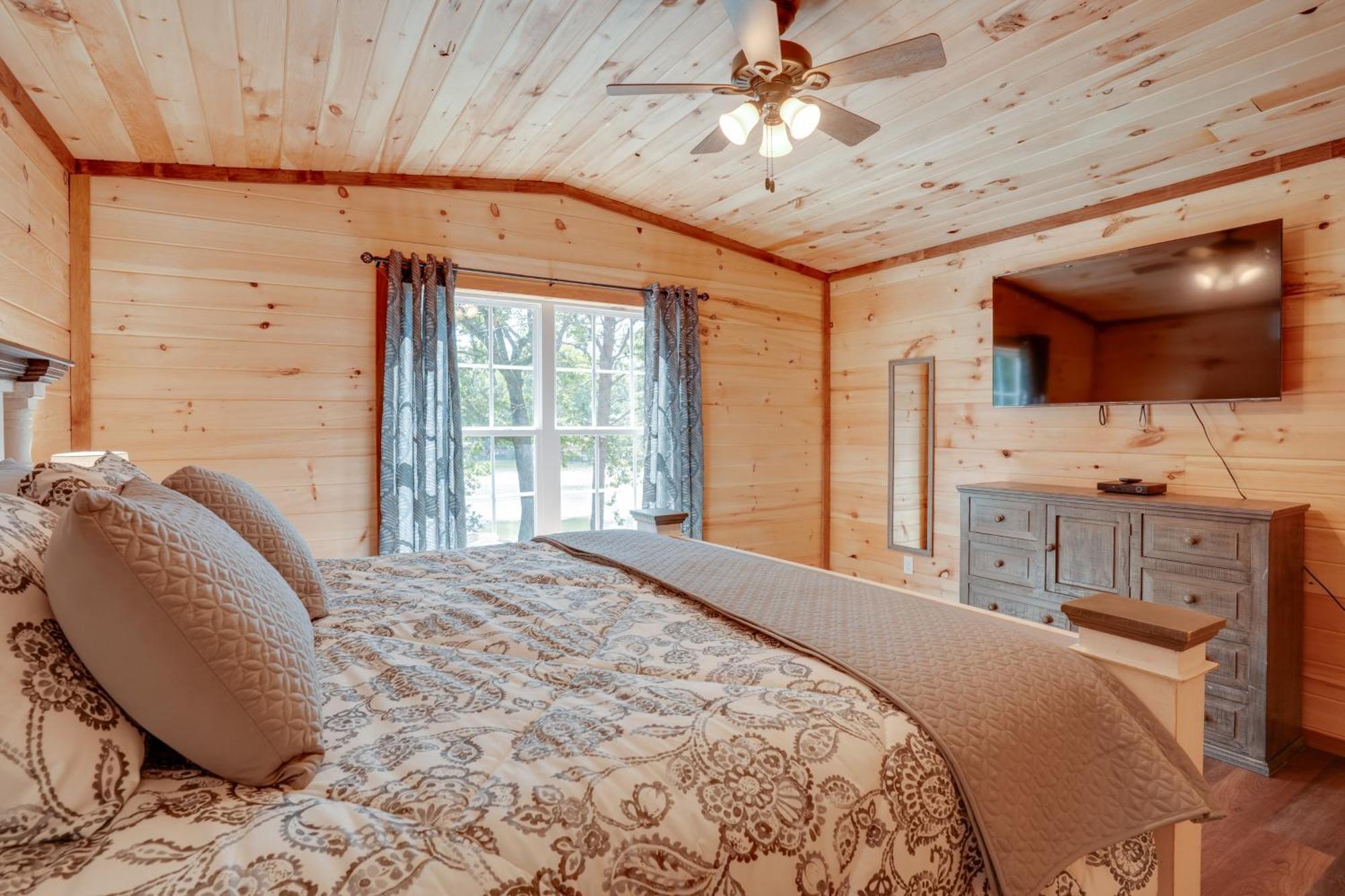 Lakeside Trenton Cabin On 7-Acre Property! Екстер'єр фото