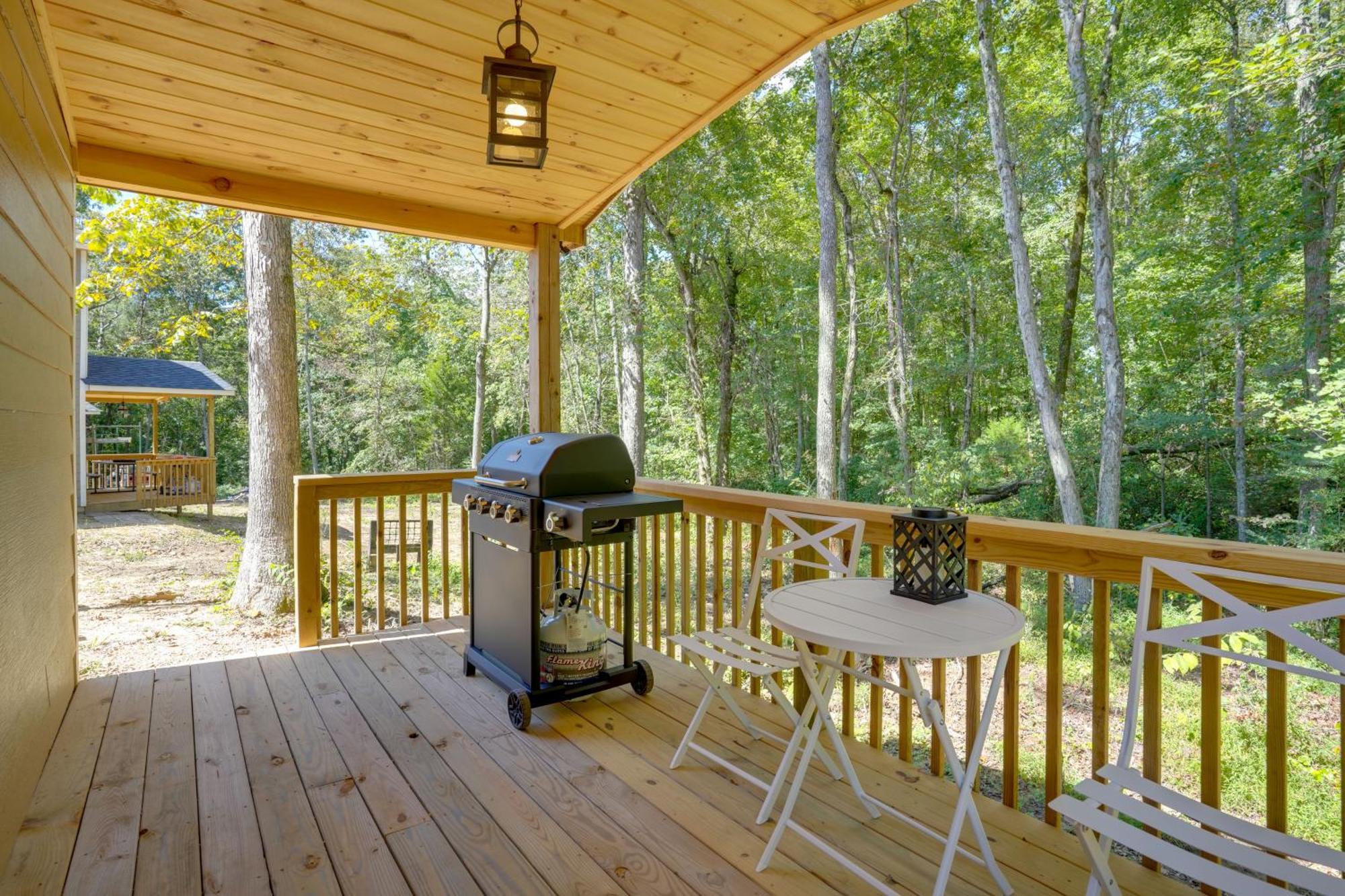 Lakeside Trenton Cabin On 7-Acre Property! Екстер'єр фото